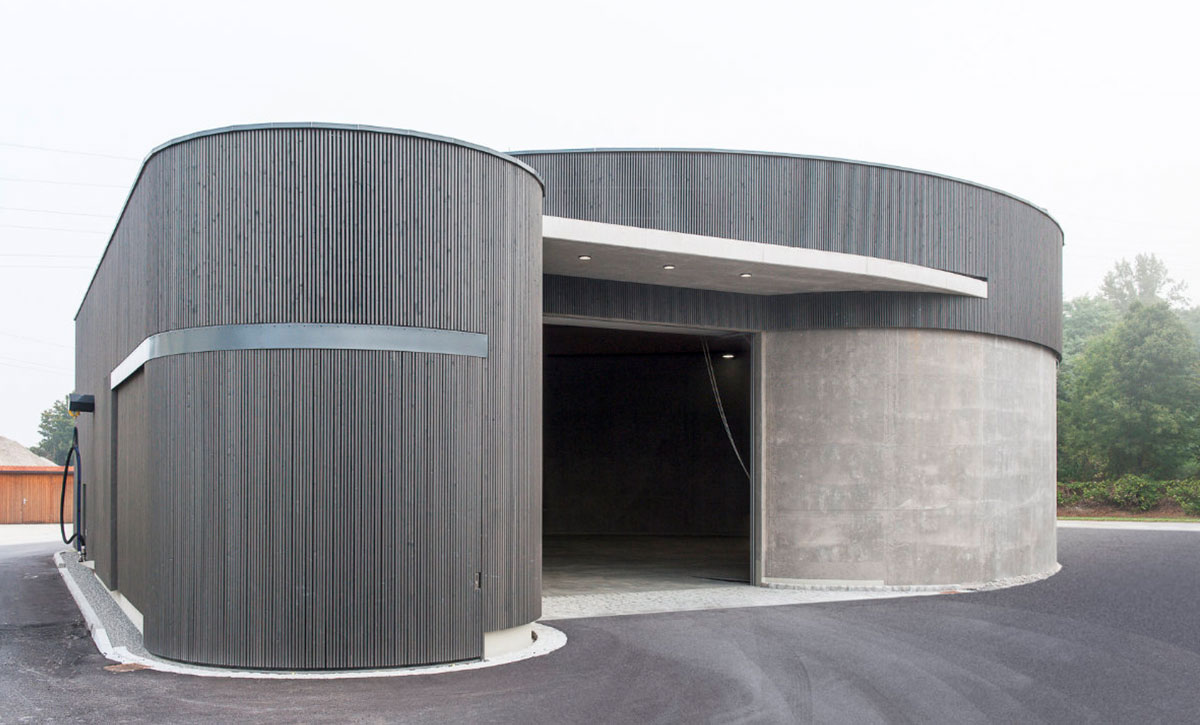 Optimising garage aesthetics and space with side sliding façade doors